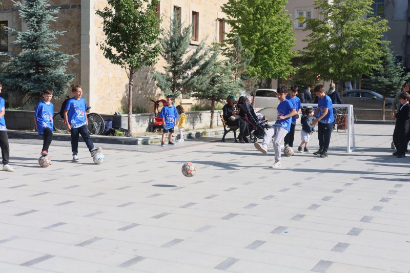 Bayburt’un Kalbi Bugün Sporla Attı, Saray Bahçesinde Spora Doydular