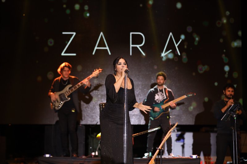Zara Bayburt Halkını Coşturdu
