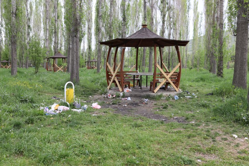 Bayburt'ta Yeni Şehir Parkı Çöplüğe Döndü