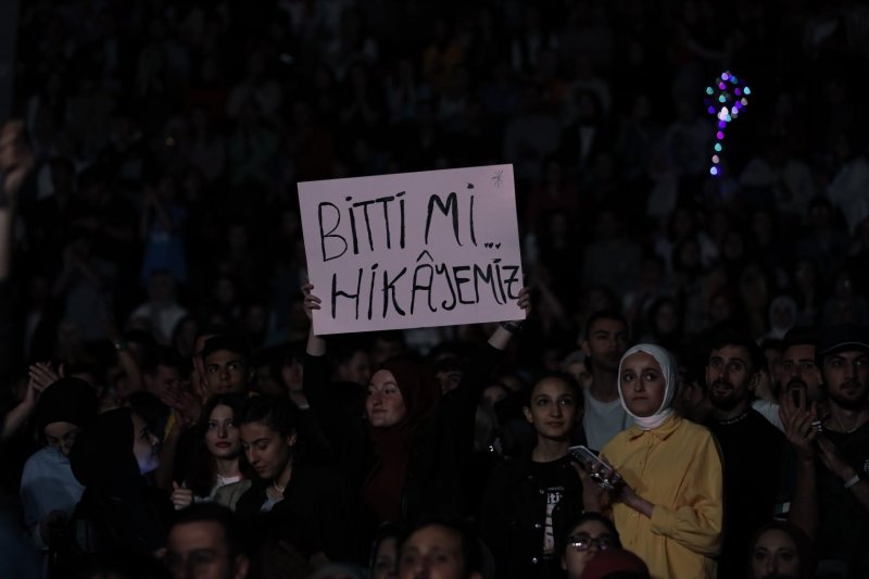 Fatma Turgut Muhteşem Performansıyla Bayburt'u Yıktı Geçti