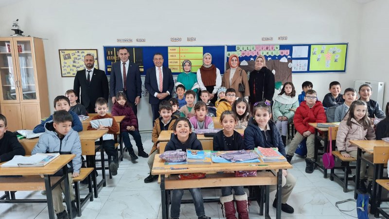 Merkez ve Köy Okulu Öğrencileri Proje Kapsamında Bir Araya Geldi