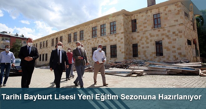 Tarihi Bayburt Lisesi Yeni Eğitim Sezonuna Hazırlanıyor