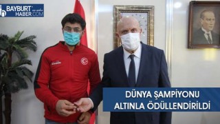 Dünya Şampiyonu Altınla Ödüllendirildi