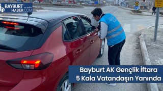 Bayburt AK Gençlik İftara 5 Kala Vatandaşın Yanında