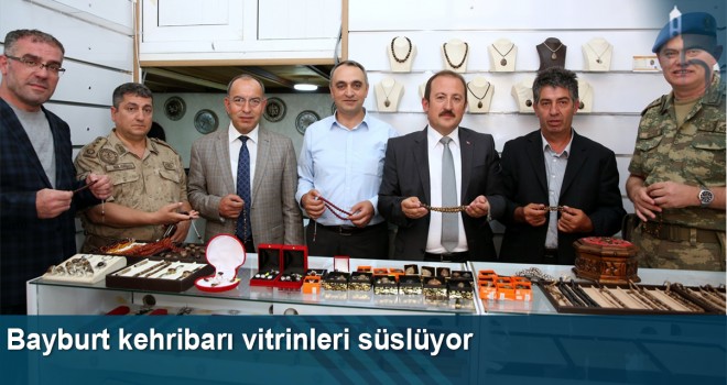 Bayburt Kehribarı Vitrinleri Süslüyor