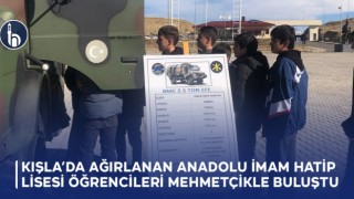 Kışla’da Ağırlanan Anadolu İmam Hatip Lisesi Öğrencileri Mehmetçikle Buluştu